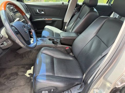 Used 2005 Cadillac CTS 3.6 w/ Preferred Equipment Group RWD image 6