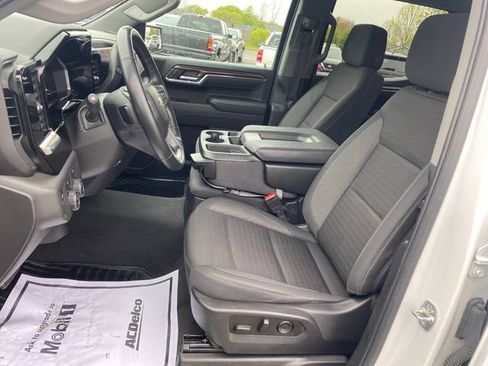 Certified 2025 Chevrolet Silverado 1500 LT AWD/4WD image 16