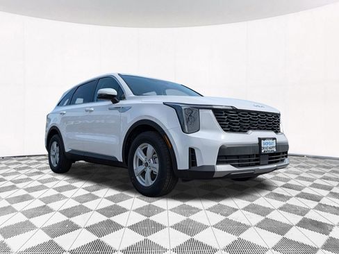 New 2026 Kia Sorento LX FWD image 16
