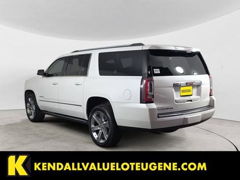Used 2019 GMC Yukon XL Denali w/ Denali Ultimate Package image 3