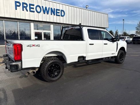 Used 2023 Ford F350 XLT AWD/4WD image 3