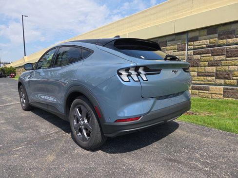 Used 2023 Ford Mustang Mach-E Select image 10