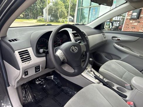 Used 2012 Toyota Corolla LE FWD image 10