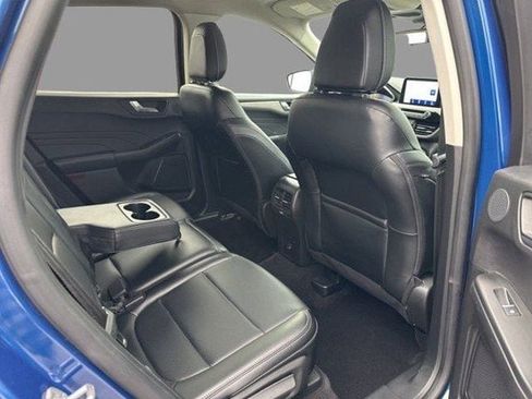 Used 2022 Ford Escape SEL w/ Technology Package image 10