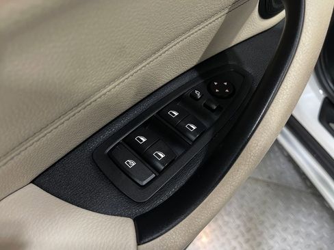 Used 2019 BMW X1 xDrive28i w/ Convenience Package image 17