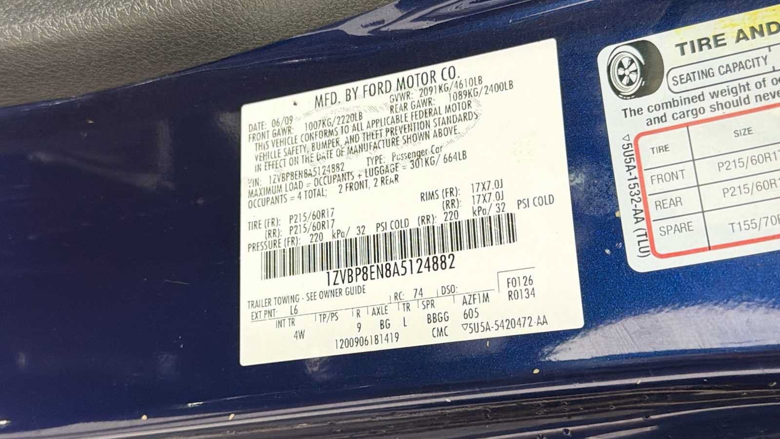 Used 2010 Ford Mustang Convertible RWD image 11