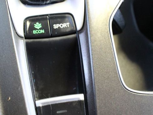 Used 2019 Honda Accord Sport image 24
