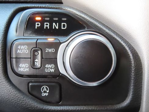Used 2022 RAM 1500 Big Horn AWD/4WD image 8