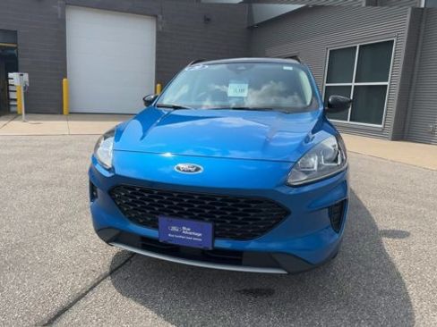 Certified 2020 Ford Escape SE Sport AWD/4WD image 4