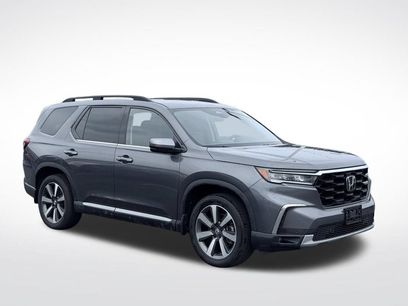 Used 2025 Honda Pilot Touring