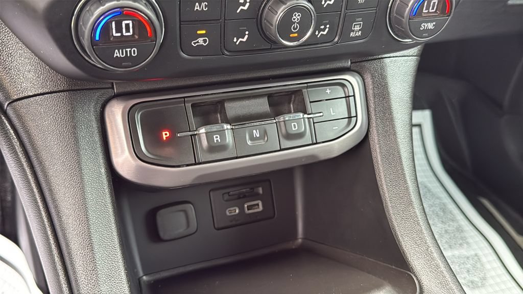Used 2021 GMC Acadia AT4 w/ GMC Pro Grade Package AWD/4WD image 22