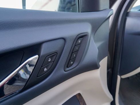 Used 2020 GMC Acadia Denali w/ LPO, Floor Liner Package image 19