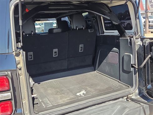 Used 2025 Ford Bronco Raptor image 16