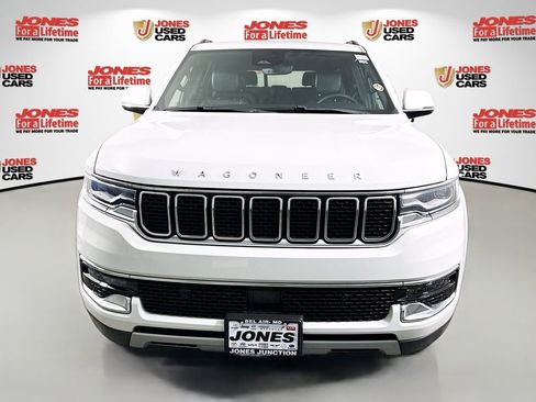 Used 2022 Jeep Wagoneer Series II w/ Premium Group I image 14