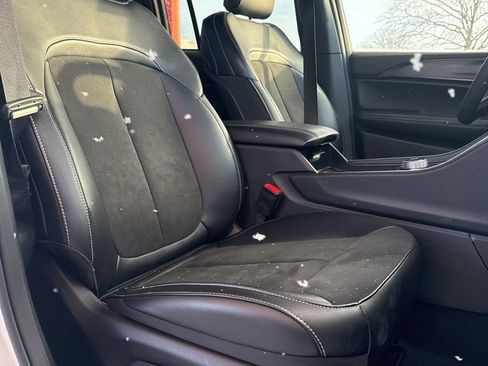 Used 2024 Jeep Grand Cherokee Altitude image 27