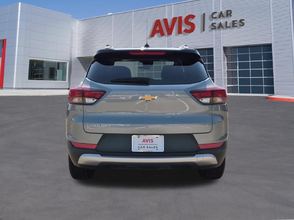 Used 2025 Chevrolet TrailBlazer LT AWD/4WD image 7