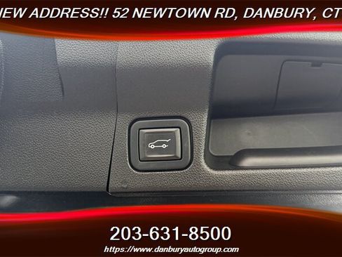Used 2020 GMC Acadia SLE w/ Driver Convenience Package AWD/4WD image 22