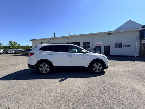 Used 2013 Hyundai Santa Fe GLS AWD/4WD image 23