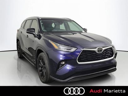 Used 2025 Toyota Highlander XLE