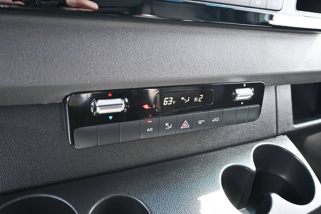 Used 2023 Mercedes-Benz Sprinter 2500 image 16