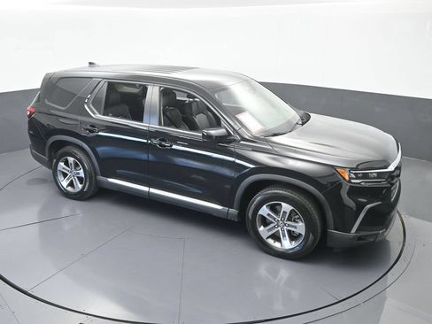Used 2025 Honda Pilot EX-L image 56