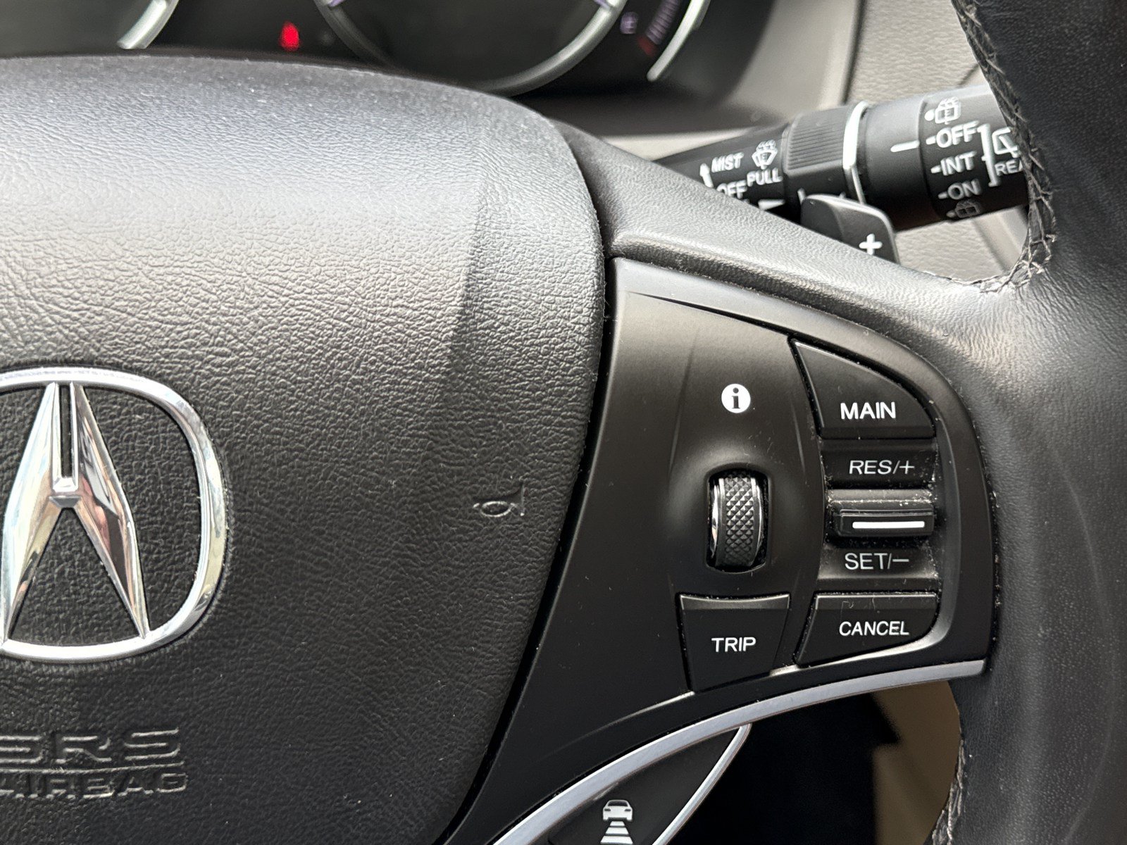 Used 2020 Acura MDX FWD image 25