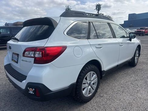 Used 2018 Subaru Outback 2.5i AWD/4WD image 5