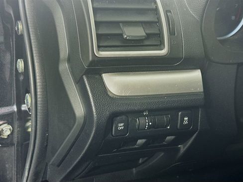 Used 2015 Subaru Crosstrek 2.0i Limited image 10