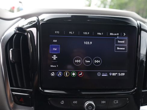 Used 2021 Chevrolet Traverse LT FWD image 26