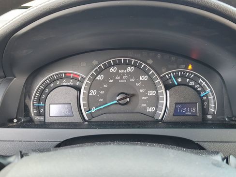 Used 2015 Toyota Camry LE FWD image 12