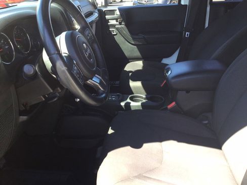 Used 2015 Jeep Wrangler Unlimited Sport w/ Quick Order Package 24S image 13
