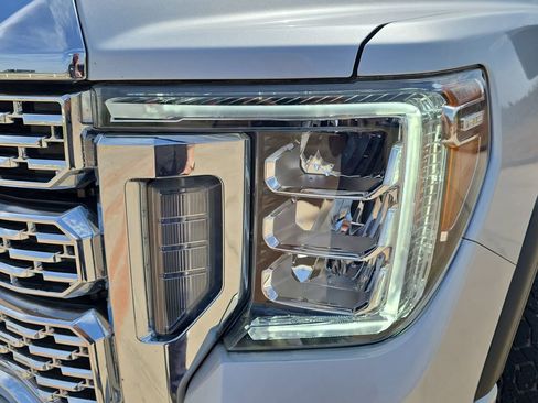 Used 2022 GMC Sierra 3500 Denali AWD/4WD image 32