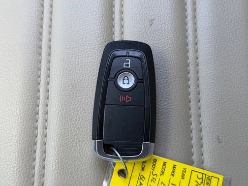 Used 2024 Ford Edge SEL AWD/4WD image 29
