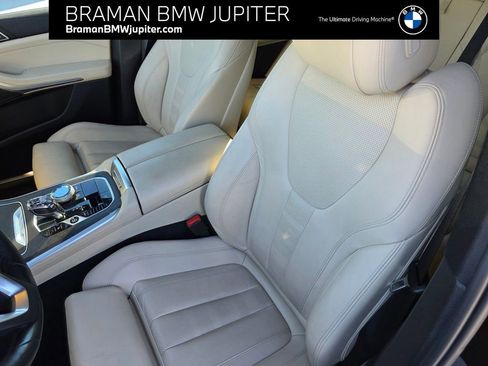 Certified 2022 BMW X5 sDrive40i image 11