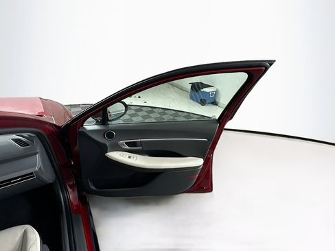 Used 2025 Hyundai Sonata SEL FWD image 31