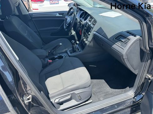 Used 2019 Volkswagen Golf S FWD image 27