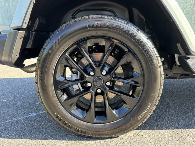 Used 2024 Jeep Wrangler Unlimited Sahara AWD/4WD image 20