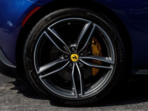 Used 2023 Ferrari Roma RWD image 34