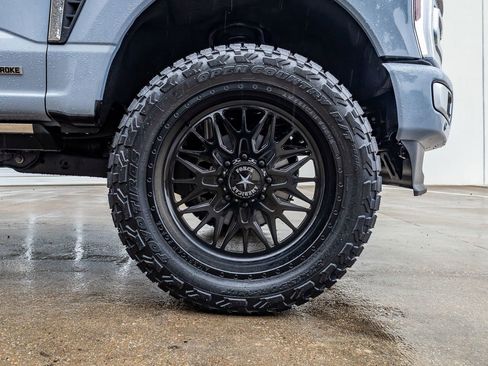 Used 2024 Ford F350 Platinum image 12