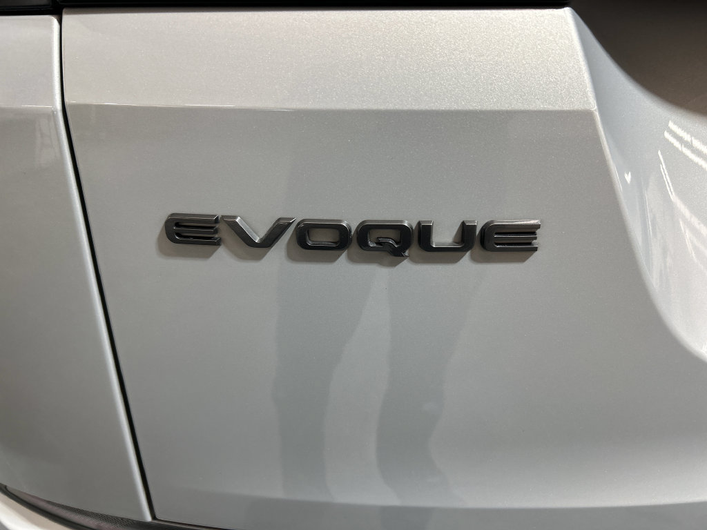 Used 2020 Land Rover Range Rover Evoque First Edition AWD/4WD image 29