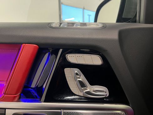 Used 2021 Mercedes-Benz G 63 AMG 4MATIC w/ Seat Comfort Package image 26