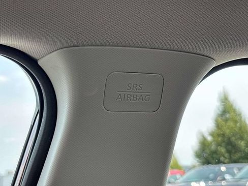 Used 2024 Nissan Altima 2.5 SV FWD image 32