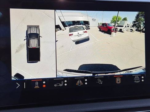 Used 2024 GMC Sierra 3500 AT4 w/ AT4 Premium Plus Package AWD/4WD image 17