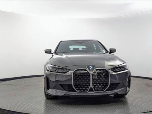 Used 2023 BMW i4 eDrive35 RWD image 8