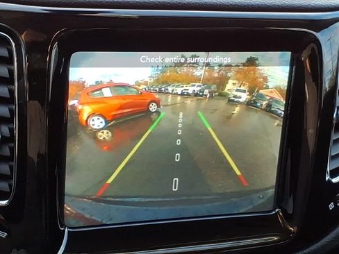 Used 2019 Jeep Compass Limited image 23