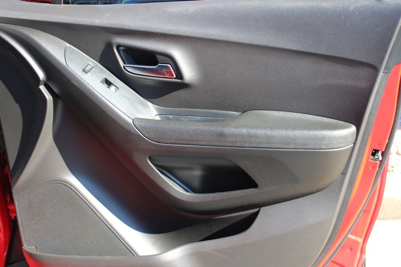 Used 2017 Chevrolet Trax LT FWD image 18