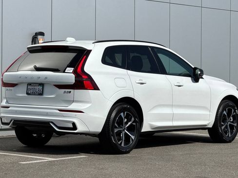 Certified 2026 Volvo XC60 B5 Core w/ Climate Package PRO AWD/4WD image 5