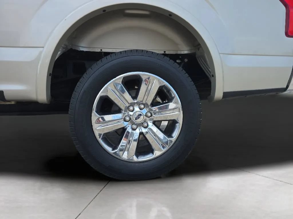 Used 2018 Ford F150 Lariat w/ Equipment Group 502A Luxury AWD/4WD image 39