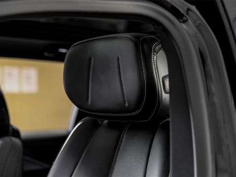 Used 2024 Cadillac Lyriq Tech image 32