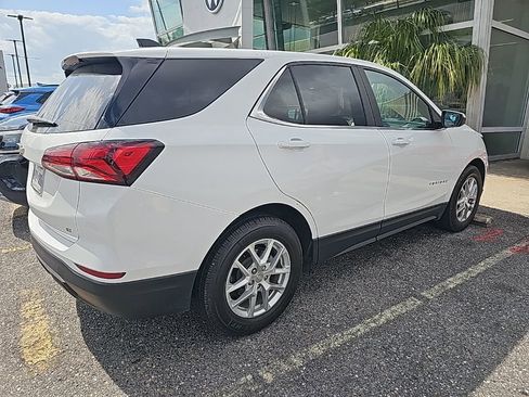 Used 2023 Chevrolet Equinox LT image 11